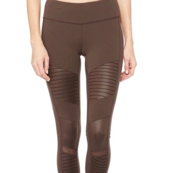Alo Yoga Mink Color Moto Leggings Pants Tight Like New Sz M Rare Sold Out Color - Picture 3 of 7